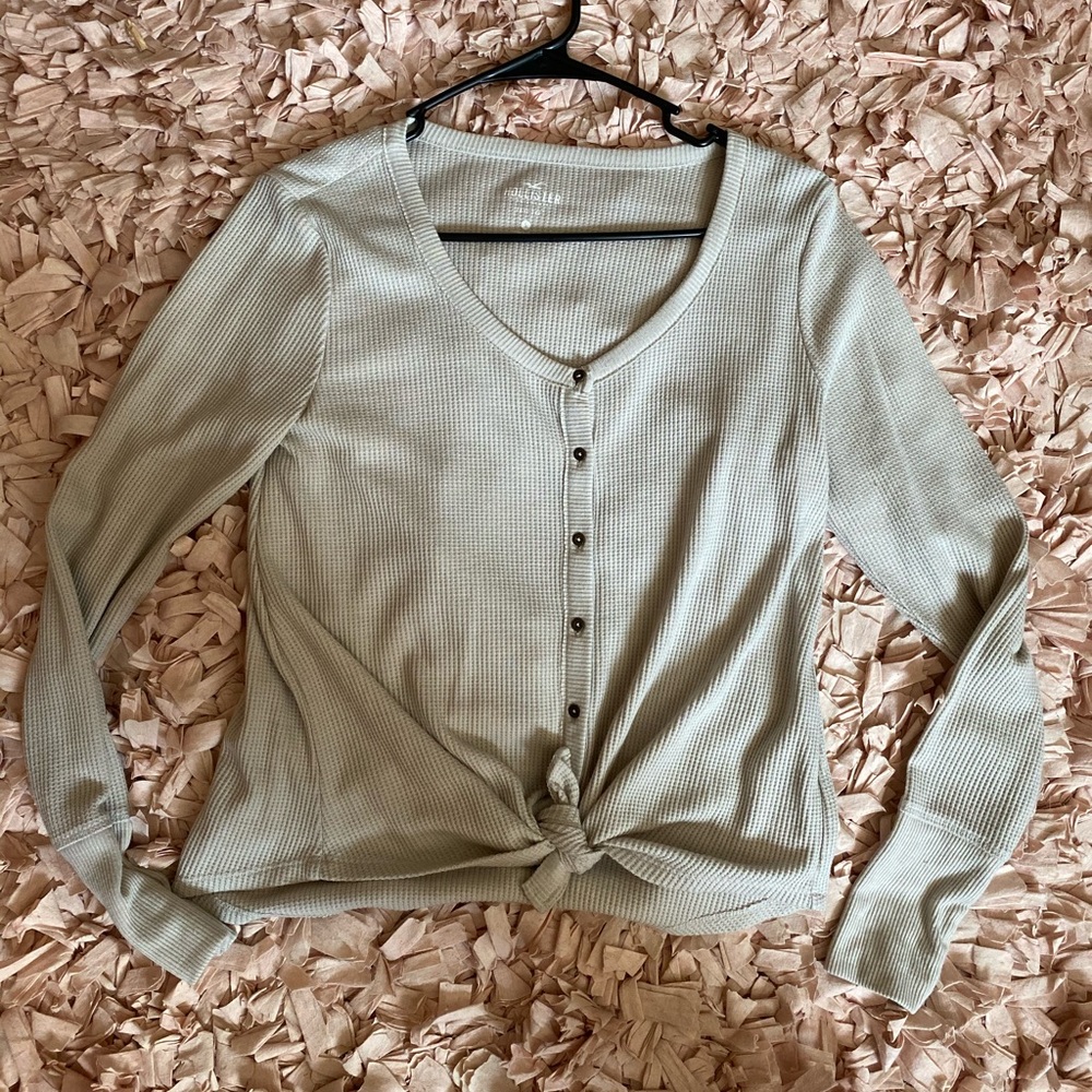 Women’s Hollister sweater
